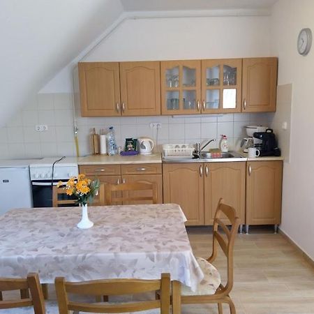 Foeveny Apartman Balatonudvari Buitenkant foto
